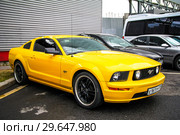 Ford Mustang GT (2012 год). Редакционное фото, фотограф Art Konovalov / Фотобанк Лори