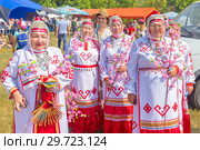 Russia, Samara, July, 2018: Female folk ensemble in Chuvash national costumes. Редакционное фото, фотограф Акиньшин Владимир / Фотобанк Лори