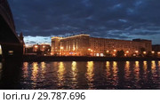 River Moscow in the summer evening. Time-lapse. (2019 год). Стоковое видео, видеограф Владимир Катасонов / Фотобанк Лори