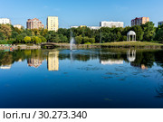 Москва, Тимирязевский район, парк "Дубки" (2018 год). Стоковое фото, фотограф glokaya_kuzdra / Фотобанк Лори