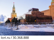 Россия. Москва. Красная площадь. Мавзолей (2019 год). Стоковое фото, фотограф Литвяк Игорь / Фотобанк Лори