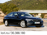 BMW 520d (2019 год). Редакционное фото, фотограф Art Konovalov / Фотобанк Лори