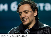 Артист балета Сергей Полунин во время публичного интервью на открытии Московского культурного форума в ЦВЗ "Манеж" города Москвы, Россия (2019 год). Редакционное фото, фотограф Николай Винокуров / Фотобанк Лори