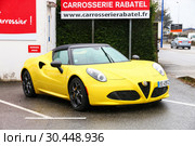 Alfa Romeo 4C Spider (2019 год). Редакционное фото, фотограф Art Konovalov / Фотобанк Лори