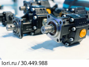 Mechanical gearbox Helical gear. Close-up. Стоковое фото, фотограф Андрей Радченко / Фотобанк Лори