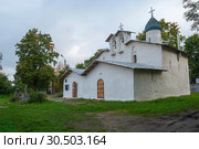 Церковь покрова и рождества Богородицы от Пролома. Псков (2010 год). Стоковое фото, фотограф Александр Щепин / Фотобанк Лори