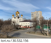 Церковь введения во храм Пресвятой Богородицы в Вешняках (Церковь введения во храм Пресвятой Богородицы на Кетчерской). Улица Кетчерская, 2А. Москва (2019 год). Стоковое фото, фотограф Овчинникова Ирина / Фотобанк Лори
