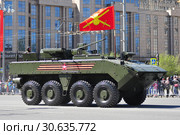 Военная  техника на  параде (2017 год). Редакционное фото, фотограф николай / Фотобанк Лори