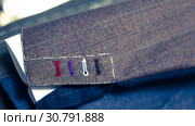 handmade buttonholes male jacket. Стоковое фото, фотограф Татьяна Яцевич / Фотобанк Лори