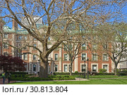 Department of Chemistry is located on Upper Morningside Campus and housed in Havemeyer Hall (1896-1898) in Columbia University in New York City (2019 год). Редакционное фото, фотограф Валерия Попова / Фотобанк Лори
