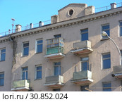 Пятиэтажный жилой дом (дание построено в 1910 году). Улица 1905 года, 14, строение 1. Район Пресненский. Город Москва. Россия (2015 год). Стоковое фото, фотограф lana1501 / Фотобанк Лори