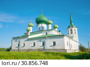 Старинная церковь Рождества Иоанна Предтечи крупным планом солнечным майским днем. Старая Ладога, Россия (2018 год). Стоковое фото, фотограф Виктор Карасев / Фотобанк Лори
