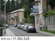 Крым, жилые дома большой Ялты (2005 год). Редакционное фото, фотограф Дмитрий Неумоин / Фотобанк Лори