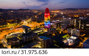 Aerial view of Torre Agbar at night (2019 год). Редакционное фото, фотограф Яков Филимонов / Фотобанк Лори