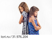 Две девочки подростка обижаются друг на друга. Стоковое фото, фотограф Иванов Алексей / Фотобанк Лори