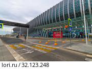 Simferopol, Crimea -June 26. 2019 Exterior of the new airport building. Редакционное фото, фотограф Володина Ольга / Фотобанк Лори