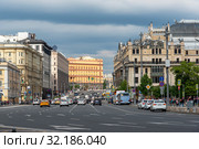 Театральный проезд. Москва (2019 год). Редакционное фото, фотограф Александр Щепин / Фотобанк Лори