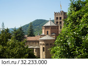 Benedictine Monastery of Santa Maria de Ripoll, Catalonia (2017 год). Стоковое фото, фотограф Яков Филимонов / Фотобанк Лори