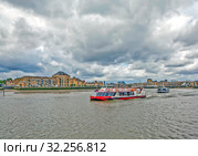 Columbia Wharf - первое зернохранилище в британском порту. Лондон. Великобритания (2019 год). Редакционное фото, фотограф Сергей Афанасьев / Фотобанк Лори