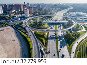 Москва, автомобильная развязка на МКАД и Ленинградском шоссе (2019 год). Стоковое фото, фотограф glokaya_kuzdra / Фотобанк Лори