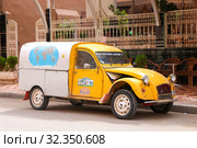 Citroen 2CV Fourgonnette (2019 год). Редакционное фото, фотограф Art Konovalov / Фотобанк Лори
