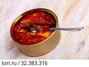 Opened tin can of sprat fish. Стоковое фото, фотограф Яков Филимонов / Фотобанк Лори