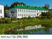 Спасо-Елеазаровский женский монастырь. Сестринский корпус. Елизарово, Псковская область (2019 год). Стоковое фото, фотограф Александр Щепин / Фотобанк Лори