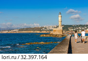 Old Venetian lighthouse in Chania on the island of Crete, Greece (2019 год). Редакционное фото, фотограф photoff / Фотобанк Лори