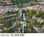 Image of waterfall on Sant Miquel del Fai (2018 год). Стоковое фото, фотограф Яков Филимонов / Фотобанк Лори