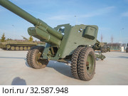 Советская 100-мм полевая пушка БС-3 образца 1944 года (индекс ГАУ 52-П-412) в парке "Патриот", Московская область, Кубинка (2016 год). Редакционное фото, фотограф Малышев Андрей / Фотобанк Лори