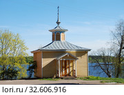 Часовня Флора и Лаврав в усадьбе Чистовых. Никольская улица, 18б. Город Мышкин. Мышкинский район. Ярославская область (2010 год). Редакционное фото, фотограф lana1501 / Фотобанк Лори