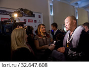 Знаменитый голливудский киноактер Кэри-Хироюки Тагава Cary-Hiroyuki Tagawa дает интервью в Москве (2013 год). Редакционное фото, фотограф Малышев Андрей / Фотобанк Лори