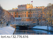 Инженерный (Михайловский) замок декабрьским утром. Санкт-Петербург, Россия (2019 год). Стоковое фото, фотограф Виктор Карасев / Фотобанк Лори