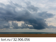 Cloudy sky over sea coast. Стоковое фото, фотограф Яков Филимонов / Фотобанк Лори