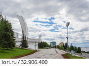 Monument Rook on the embankment of the Volga river in Samara (2019 год). Редакционное фото, фотограф Дмитрий Тищенко / Фотобанк Лори