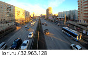 Вид на проспект Славы январским вечером. Санкт-Петербург (2020 год). Редакционное видео, видеограф Виктор Карасев / Фотобанк Лори