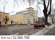 Калужский почтамт (площадь Старый Торг, 7). Административное здание. Калужский филиал ОАО «ЦентрТелеком» (Театральная улица, 38, корпус 2). Город Калуга. Калужская область. Россия (2011 год). Редакционное фото, фотограф lana1501 / Фотобанк Лори