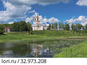 Кашин. Вид на Воскресенский собор с берега реки Кашинки (2019 год). Стоковое фото, фотограф Михаил Марковский / Фотобанк Лори