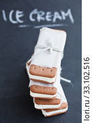Ice cream biscuits. Стоковое фото, фотограф Elina Manninen / PantherMedia / Фотобанк Лори