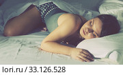 Sexy girl in pygamas sleeping in bed at home. Стоковое фото, фотограф Яков Филимонов / Фотобанк Лори