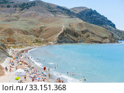 Meganom mountain range and beach, as well as the peninsula and cape in southeastern Crimea between (2016 год). Редакционное фото, фотограф katalinks / Фотобанк Лори