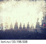 Cheering crowd at concert. Стоковое фото, фотограф Erika Eros / Smarterpix / Фотобанк Лори