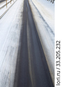Highway Road in Winter. Стоковое фото, фотограф Niklas Emmoth / PantherMedia / Фотобанк Лори