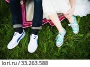 Bride and Groom&#39;s Shoes. Стоковое фото, фотограф Sergiy Artsaba / PantherMedia / Фотобанк Лори