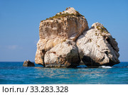 A sea stack on the Aphrodite's (Petra of Romiou) beach. Kouklia. Cyprus (2018 год). Стоковое фото, фотограф Сергей Пристяжнюк (Serg Zastavkin) / Фотобанк Лори
