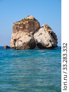 A sea stack on the Aphrodite's (Petra of Romiou) beach. Kouklia. Cyprus (2018 год). Стоковое фото, фотограф Сергей Пристяжнюк (Serg Zastavkin) / Фотобанк Лори