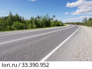 Пустое шоссе Сургут-Когалым летом. Empty highway Surgut-Kogalym in summer. (2015 год). Стоковое фото, фотограф Евгений Романов / Фотобанк Лори
