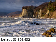 Краснодарский край, Туапсе, зимний шторм у Скалы Киселёва. Стоковое фото, фотограф glokaya_kuzdra / Фотобанк Лори