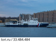 Санкт-Петербург. Завод "Алмаз". Корабль Береговой охраны у пирса (2020 год). Редакционное фото, фотограф Литвяк Игорь / Фотобанк Лори
