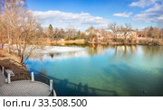 Дорский ручей в Остафьево View of the Dorsky stream  in Ostafyevo (2020 год). Стоковое фото, фотограф Baturina Yuliya / Фотобанк Лори